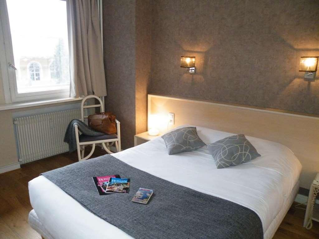 Brit Hotel Roanne - Le Grand Hotel Værelse billede