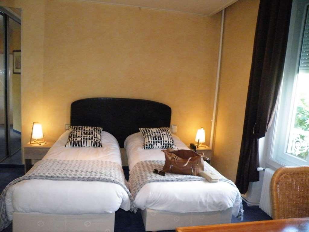 Brit Hotel Roanne - Le Grand Hotel Værelse billede