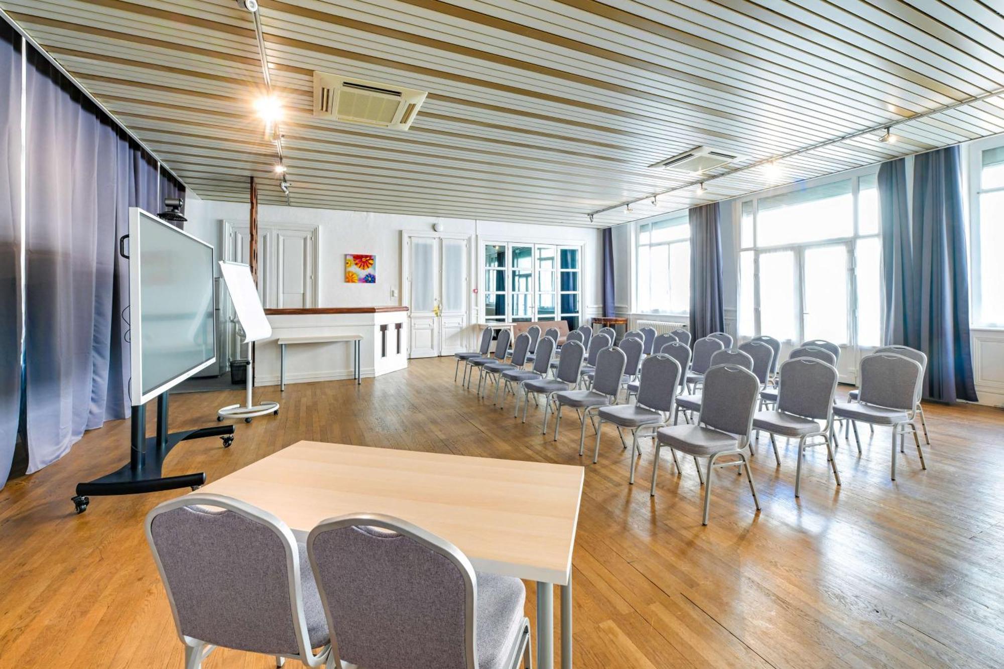 Brit Hotel Roanne - Le Grand Hotel Eksteriør billede