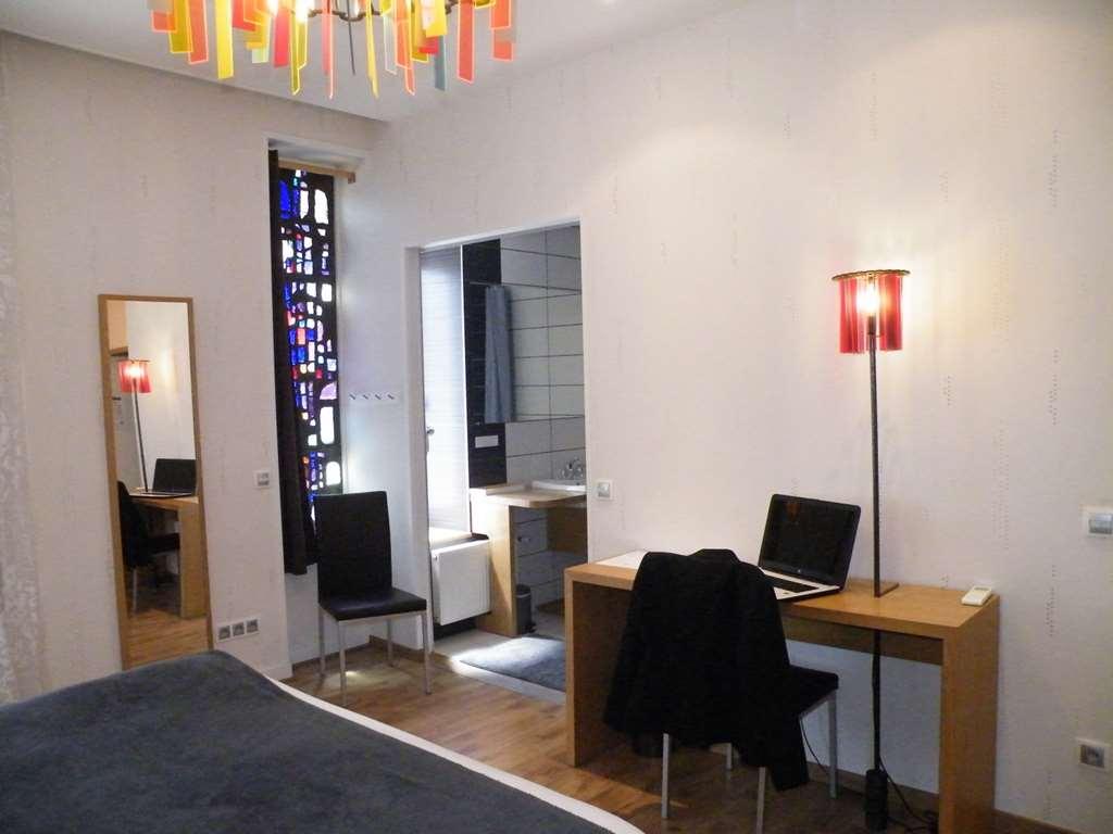 Brit Hotel Roanne - Le Grand Hotel Værelse billede